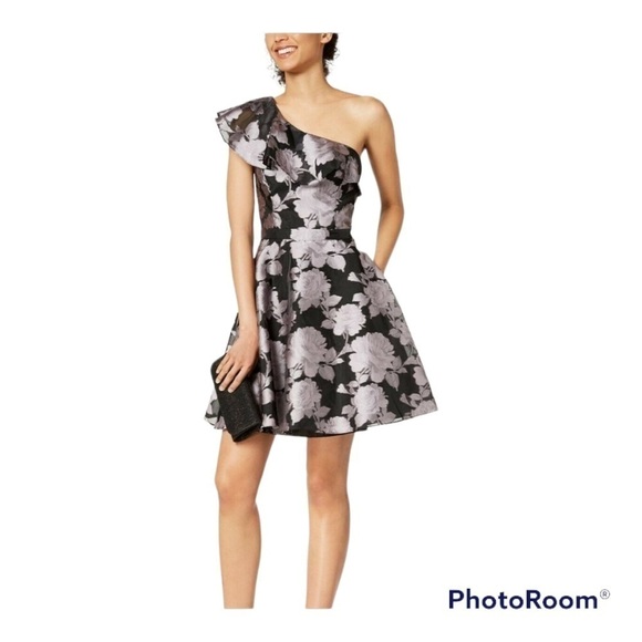 NWOT XSCAPE Black Floral One Shoulder Fit & Flare Dress Cocktail/Evening Size 0 - Picture 1 of 11